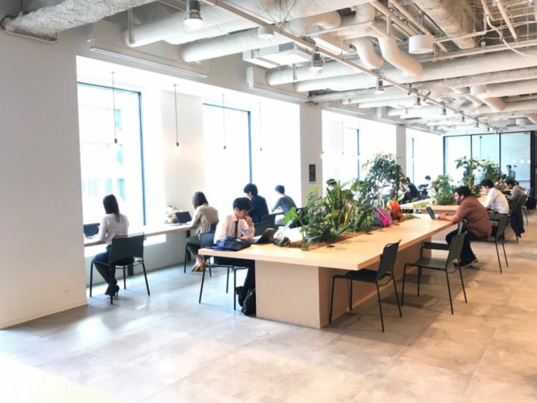 共享办公室风潮吹进亚洲，直击东京WeWork及当地创业社群空间品牌Docks